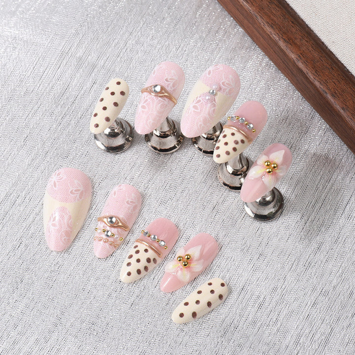 Glamorous Floral Press-On Nail Set Stornfield