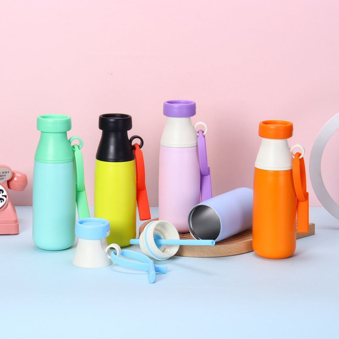 Women insulated water bottle with practical carrying strap Stornfield