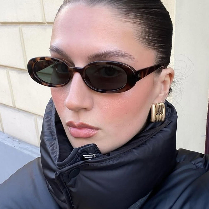 Ladies fashionable sunglasses in elegant tortoise shell design Stornfield