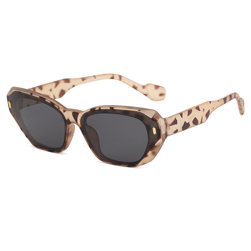 Women’s geometric designer sunglasses with distinctive frame Stornfield