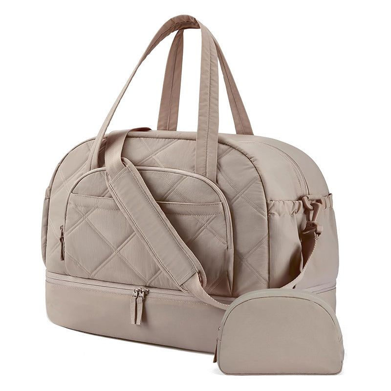Stylish Travel Bag with Multiple Compartments Stornfield