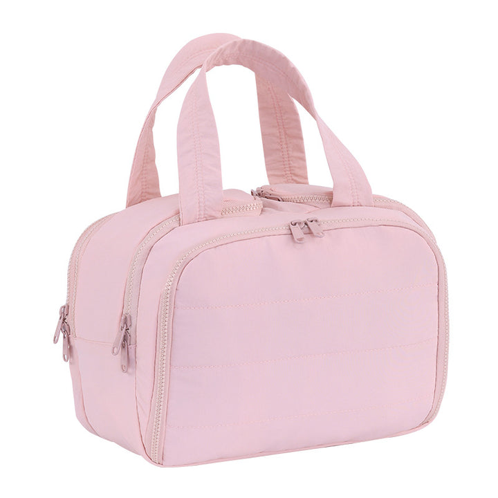 Travel bag with versatile interior pocket and practical carrying handle Stornfield