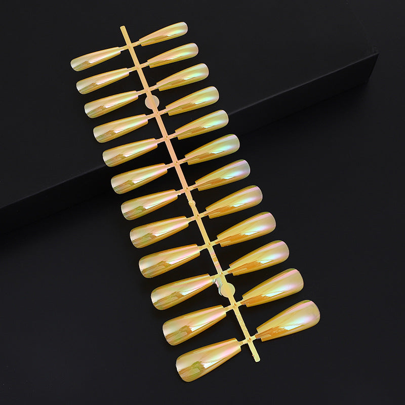 Artifical nails in modern holographic design Stornfield