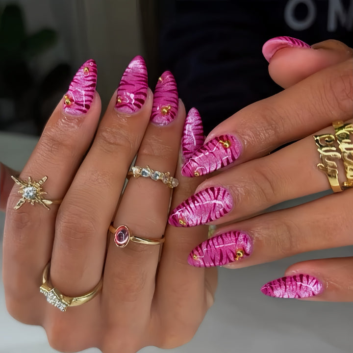 Artistic Press-On Nail Art Set Stornfield