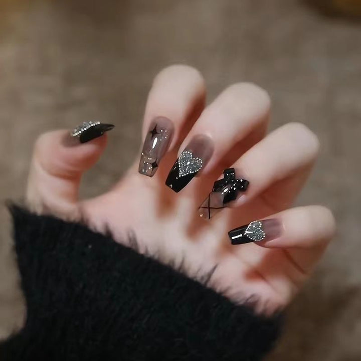 Elegant Heart Design Artificial Nails Stornfield