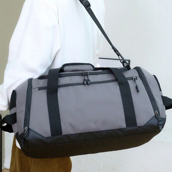 Spacious sports and travel bag with reinforced bottom Stornfield