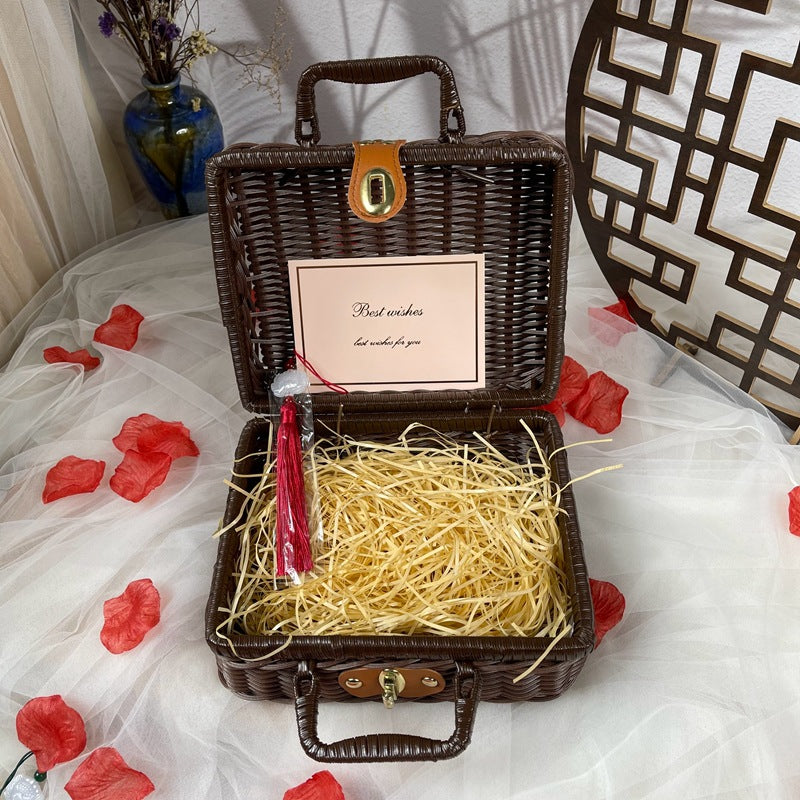 Women stylish and decorative gift basket case Stornfield