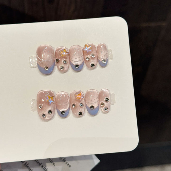 Decorative Press-On Nail Art Set with Star Design and Rhinestone Accents