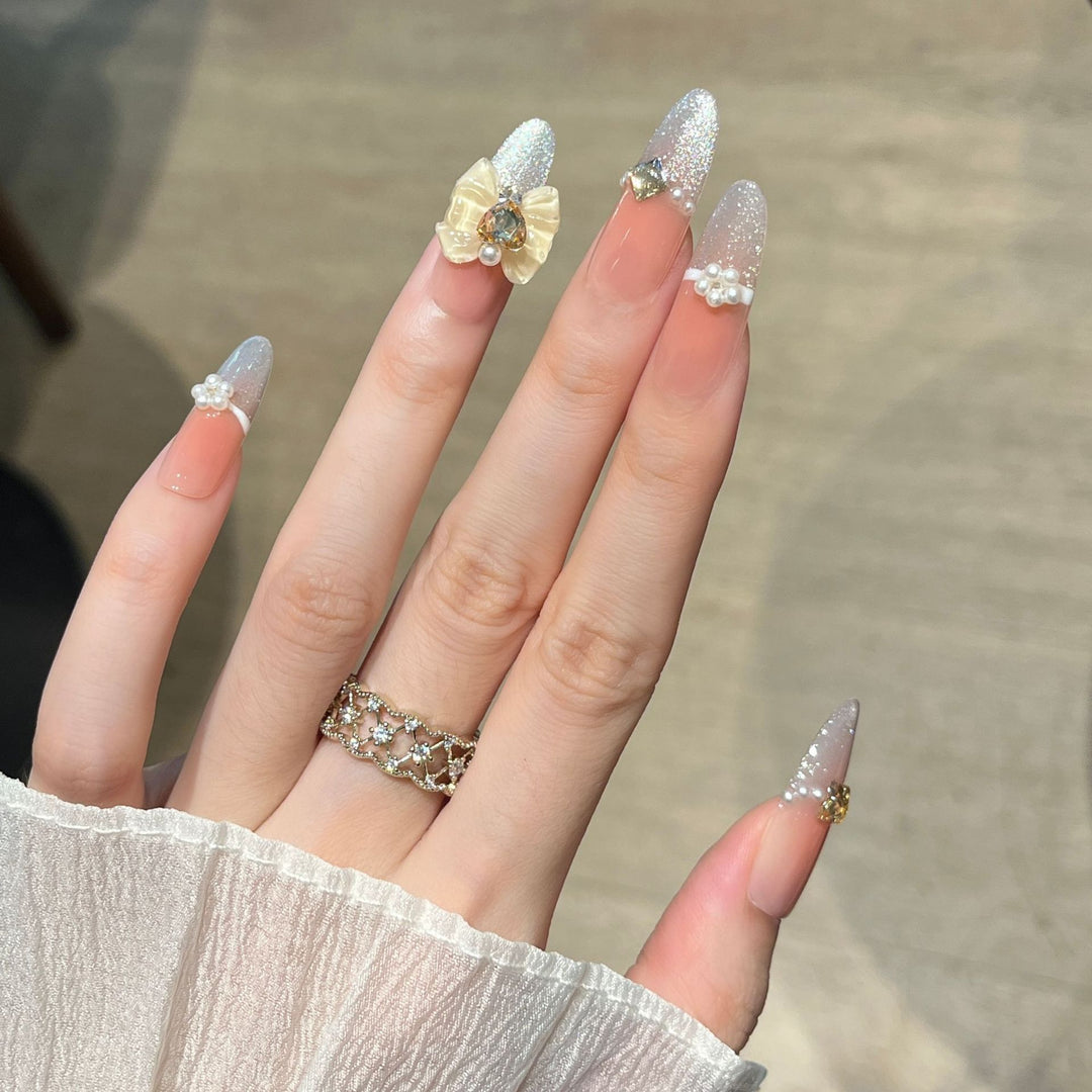 Glamorous Rhinestone-Embellished Nail Art Extensions Stornfield