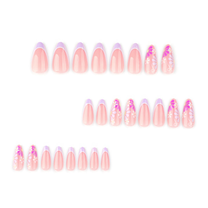 Artful nail extensions with floral accents and shine Stornfield