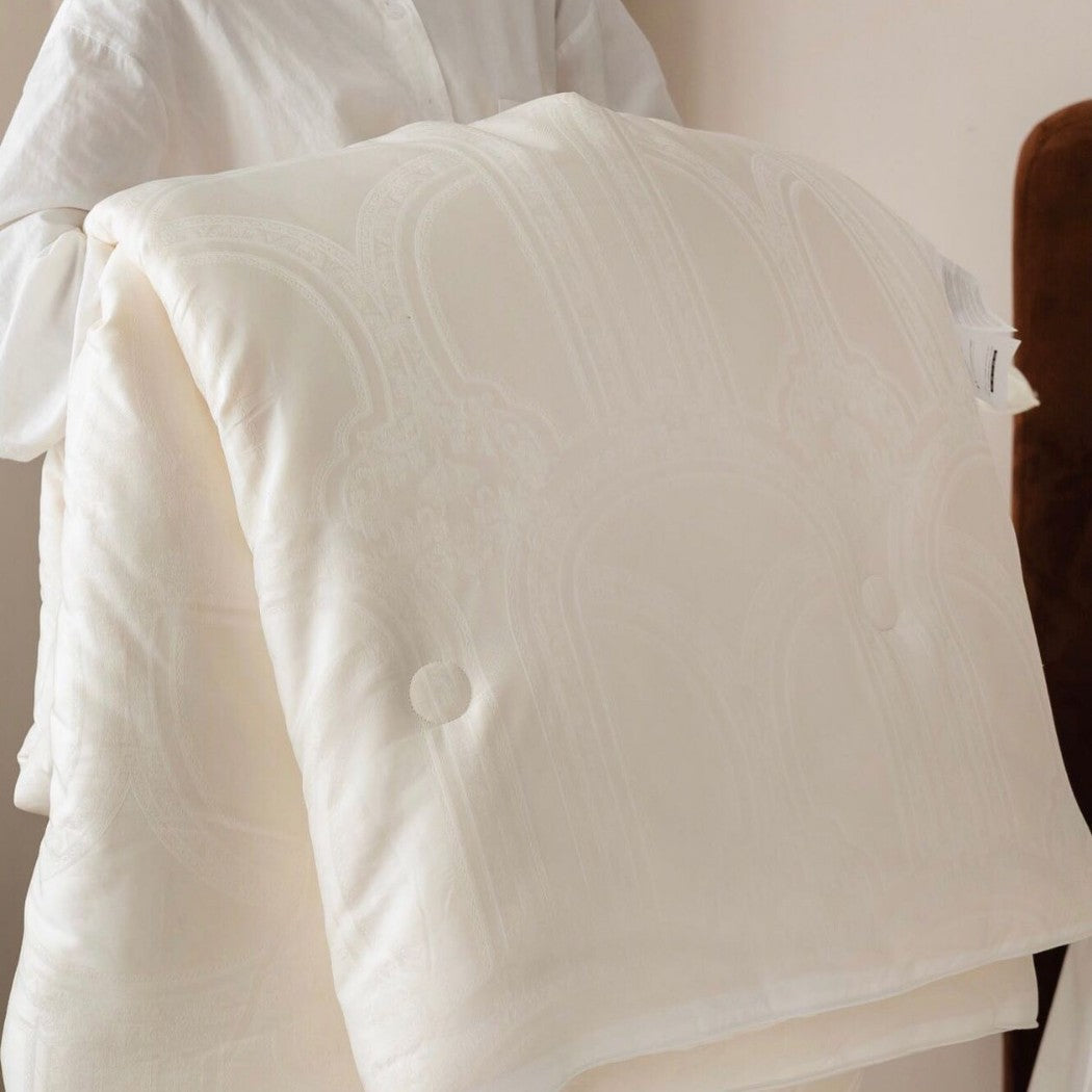 Luxury Satin Jacquard Duvet Cover Set with Baroque Embossed Pattern