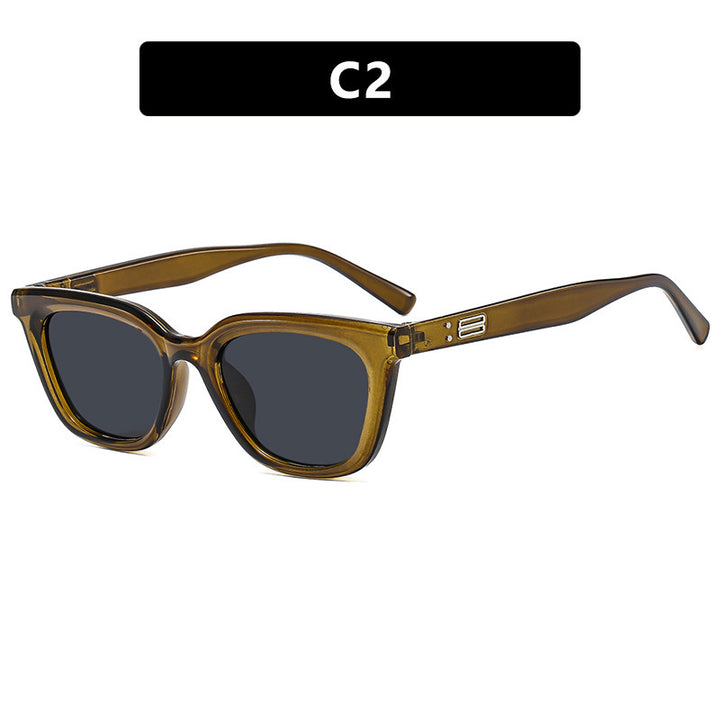 Ladies Cat-Eye Sunglasses with modern, slightly curved frame Stornfield