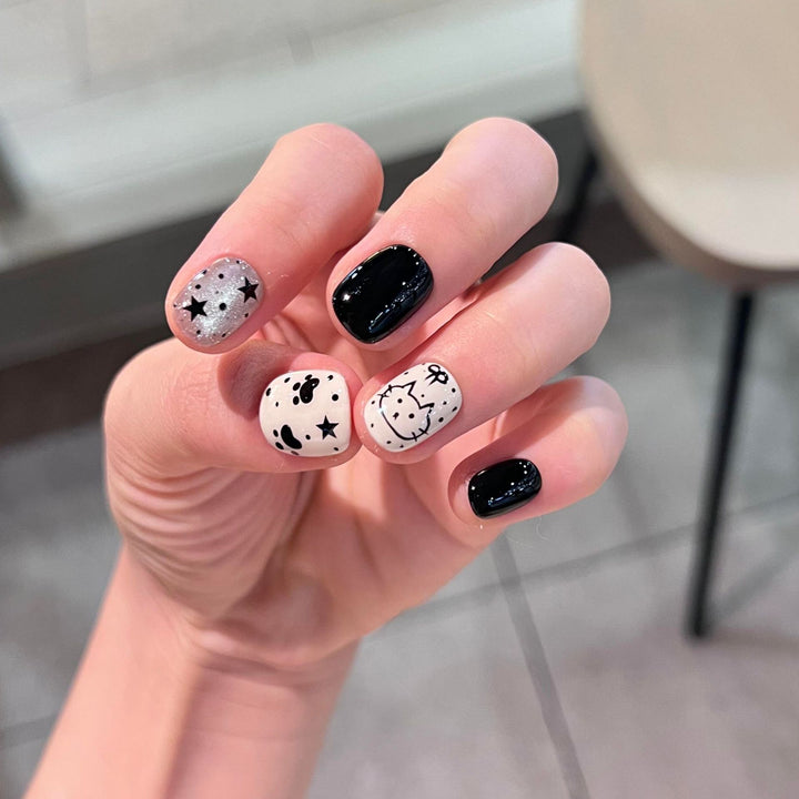 Artificial nails with cat and star design Stornfield
