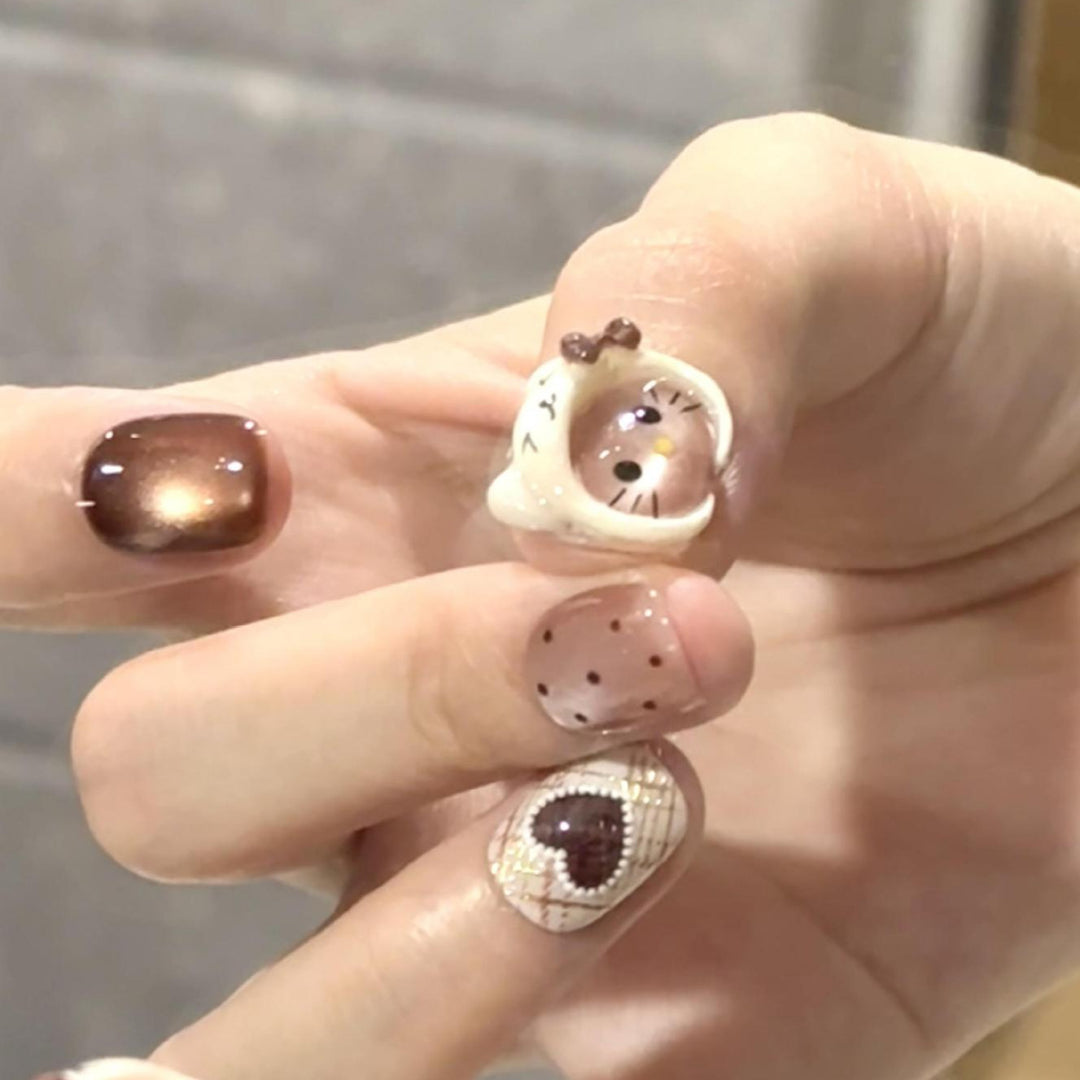 Artifical nails with Playful Animal Design Stornfield