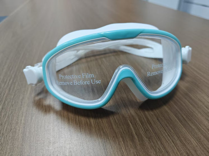 Swim protection mask with clear field of vision and comfortable fit Stornfield