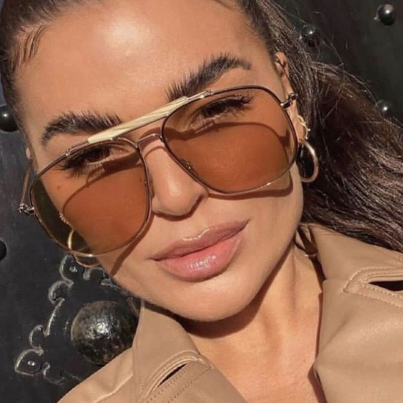 Ladies Pilot Sunglasses with Gold Frame Stornfield