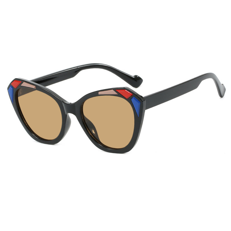 Ladies Cat Eye Sunglasses with Fashionable Details Stornfield