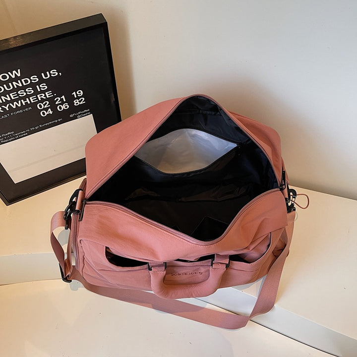 Stylish Sports And Travel Bag With Spacious Interior Compartment Stornfield