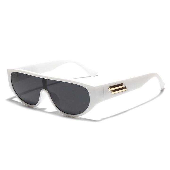 Ladies sporty sunglasses with custom-made frame Stornfield