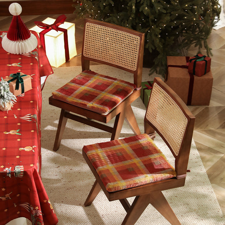 Padded chair cushion with checked plush cover and fastening ties