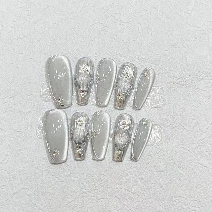 Elegant Press-On Nail Set with Metallic Finish Stornfield
