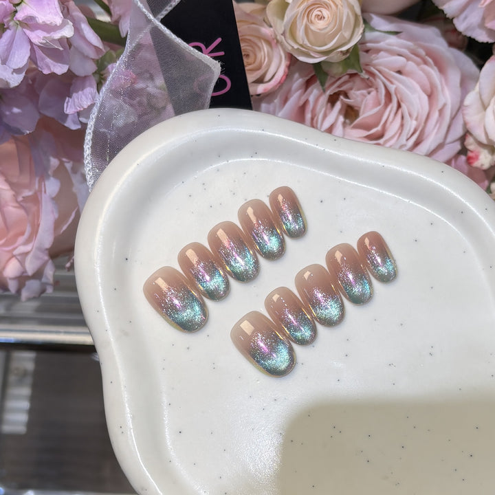 Artificial nail tips with shimmering ombre effect Stornfield