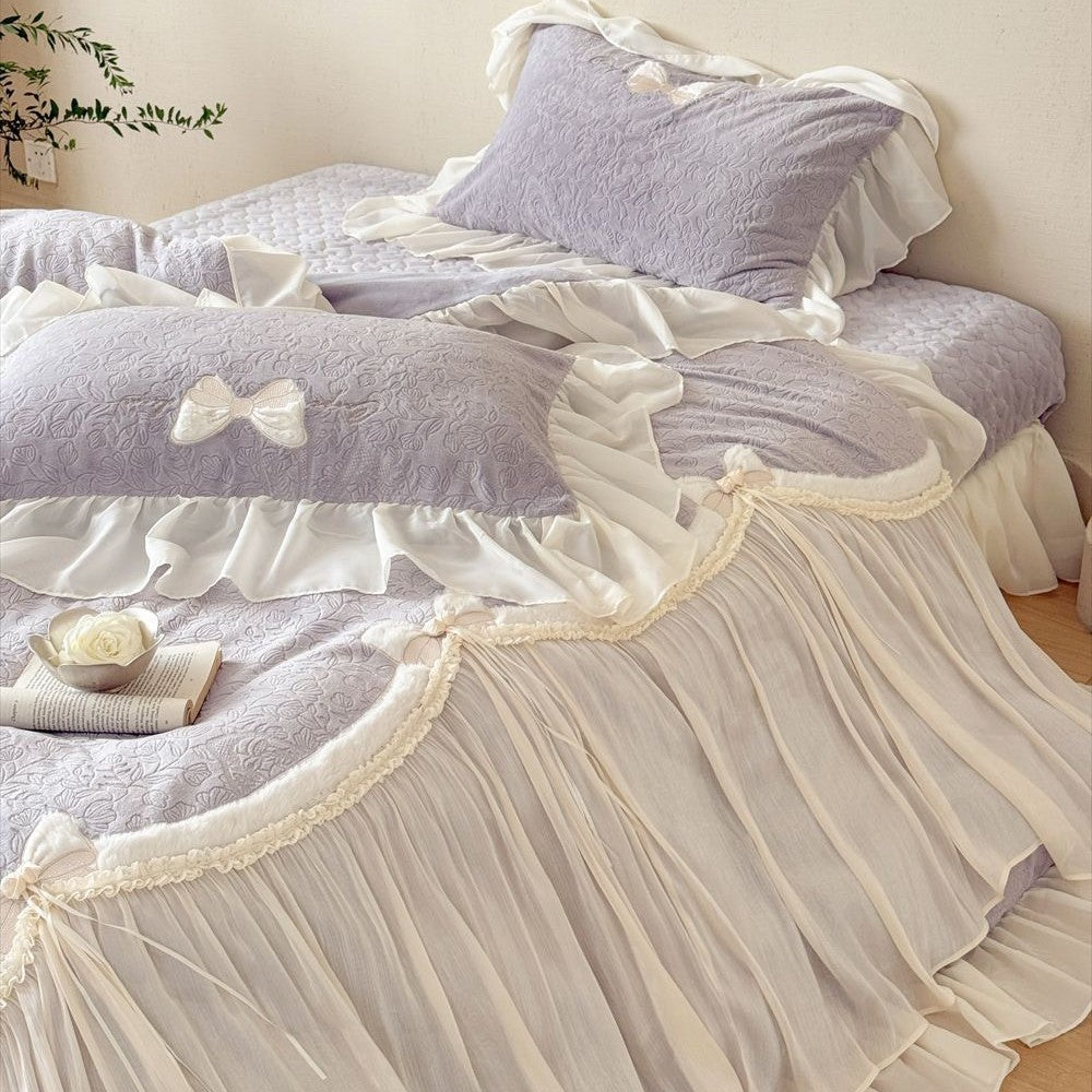 Luxury Ruffled Jacquard Duvet Cover Set with Embroidered Pillow Shams