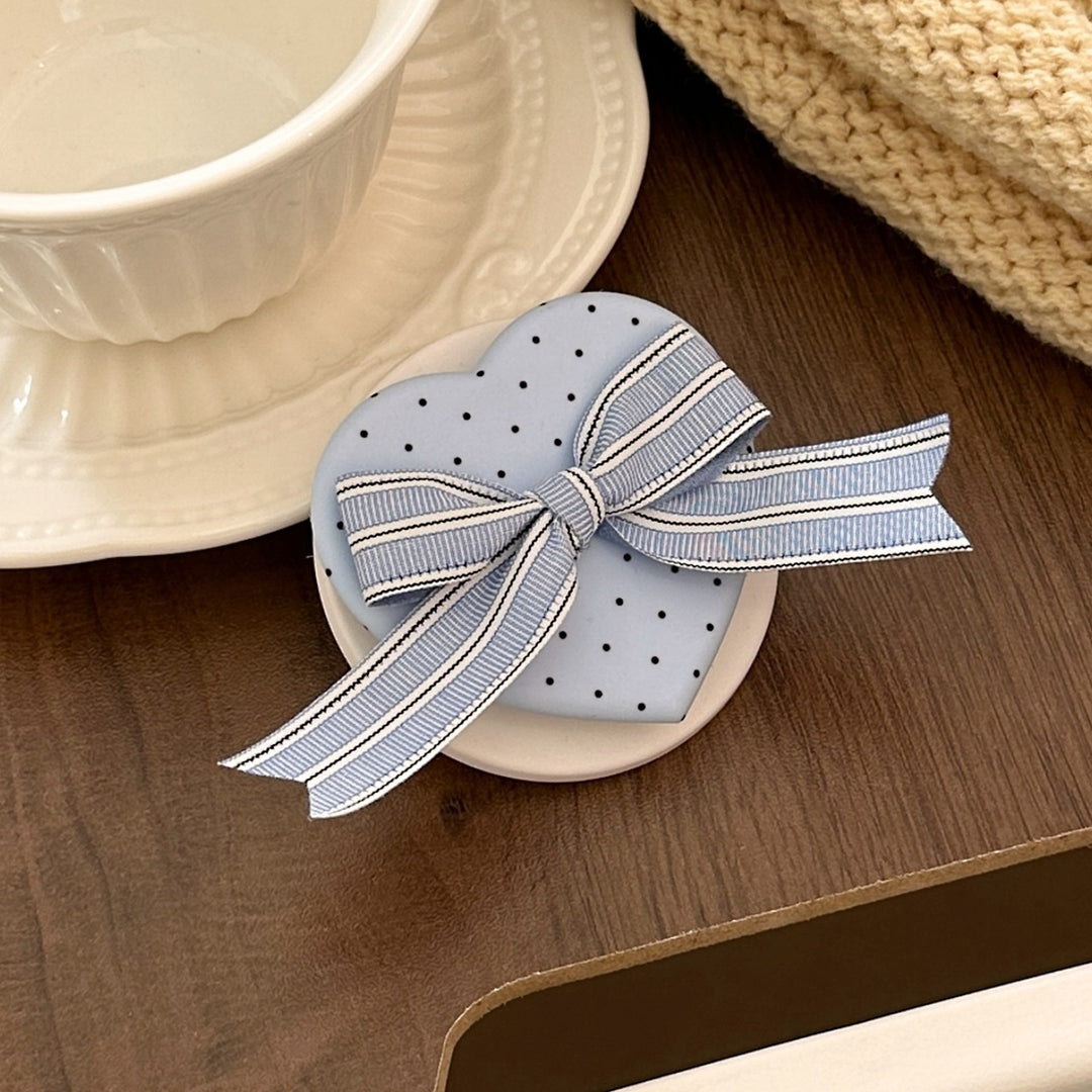 Heart-shaped cosmetic box with bow motif Stornfield