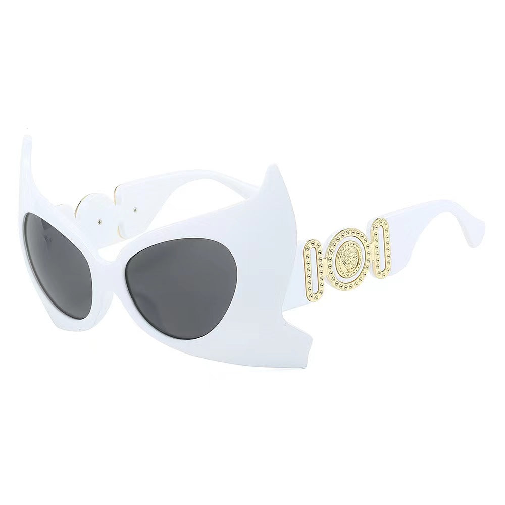 Women Extravagant Sunglasses Frame with Eye-Catching Details Stornfield