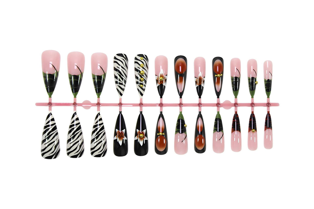 Artificial nail set with elegant flower and animal motif Stornfield