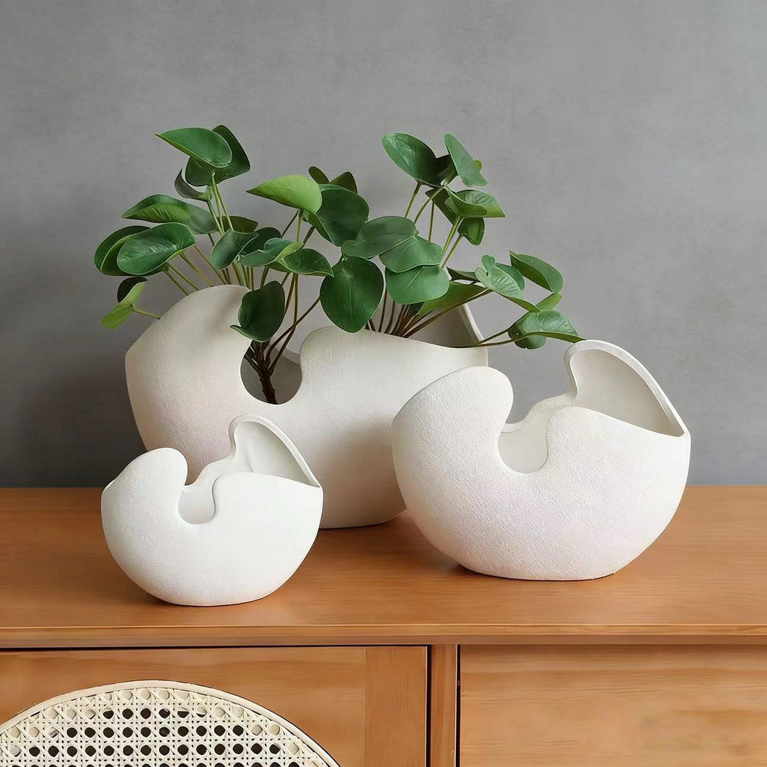 Elegant and modern ceramic vase Stornfield