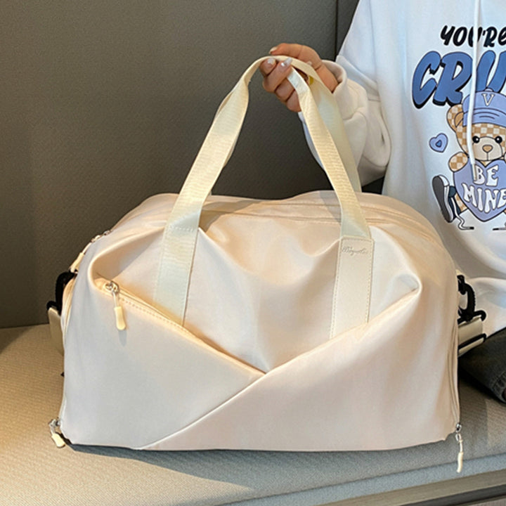 Multifunctional sports and travel bag with ergonomic design Stornfield