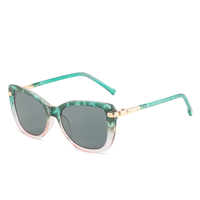 Women Fashion Cat Eye Sunglasses with Luxurious Frame Stornfield