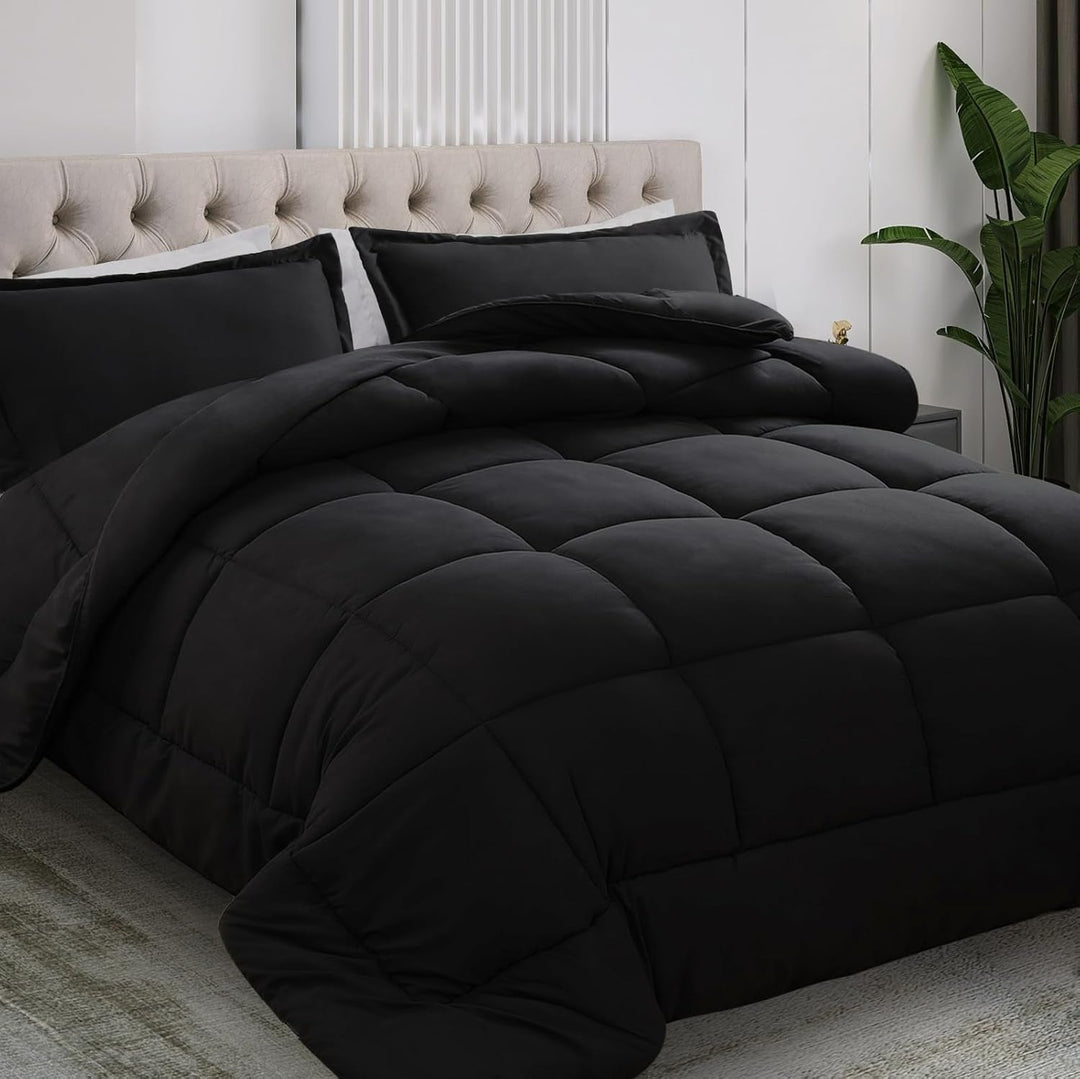 Luxurious Ultra-Soft Insulated Comforter Stornfield