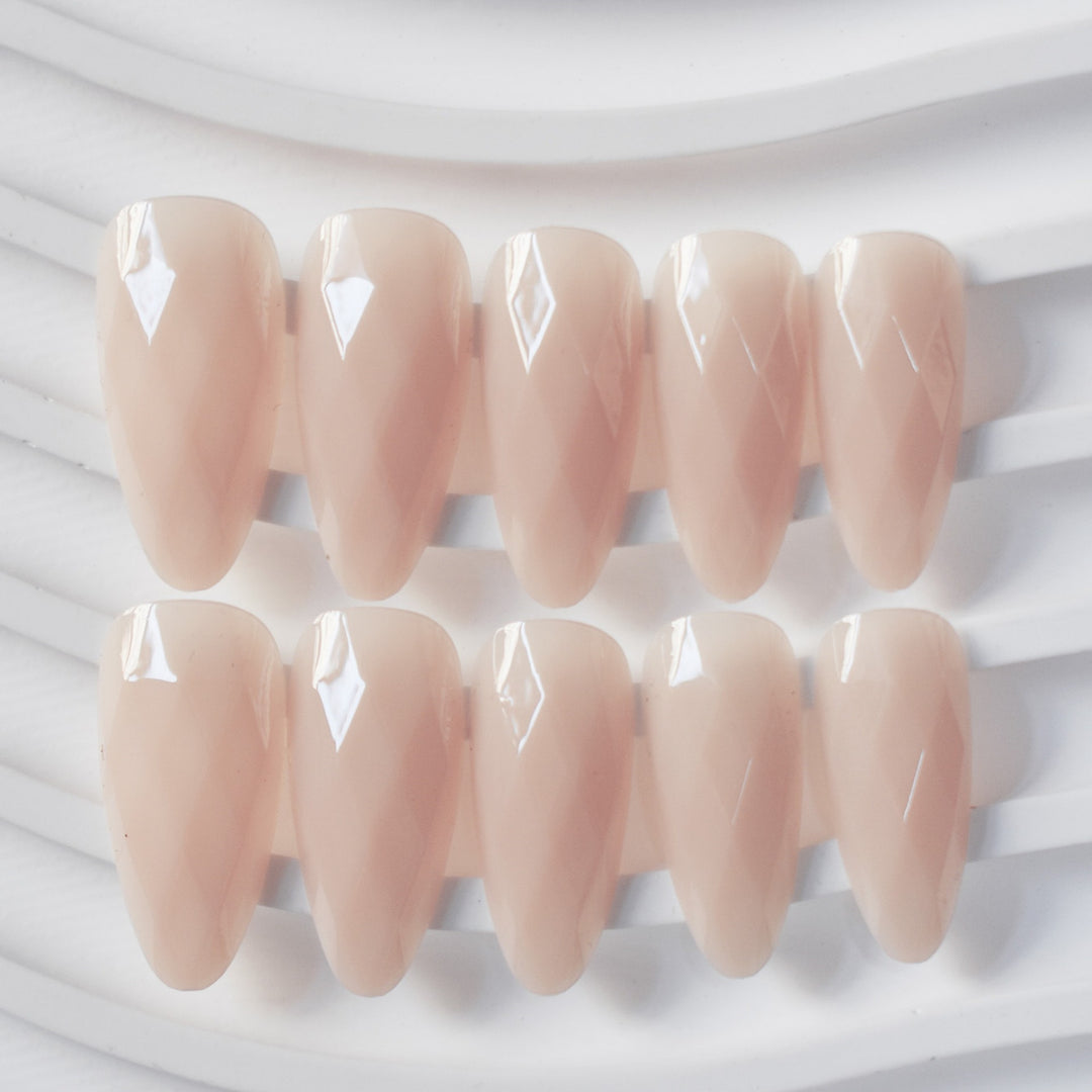 Diamond-Shaped Glossy Nail Extensions Stornfield