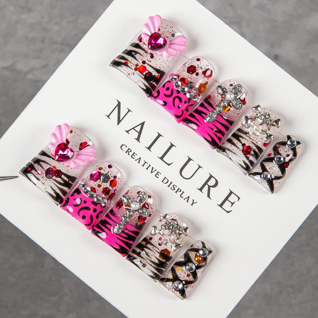 Artistic Press-On Nail Design Kit