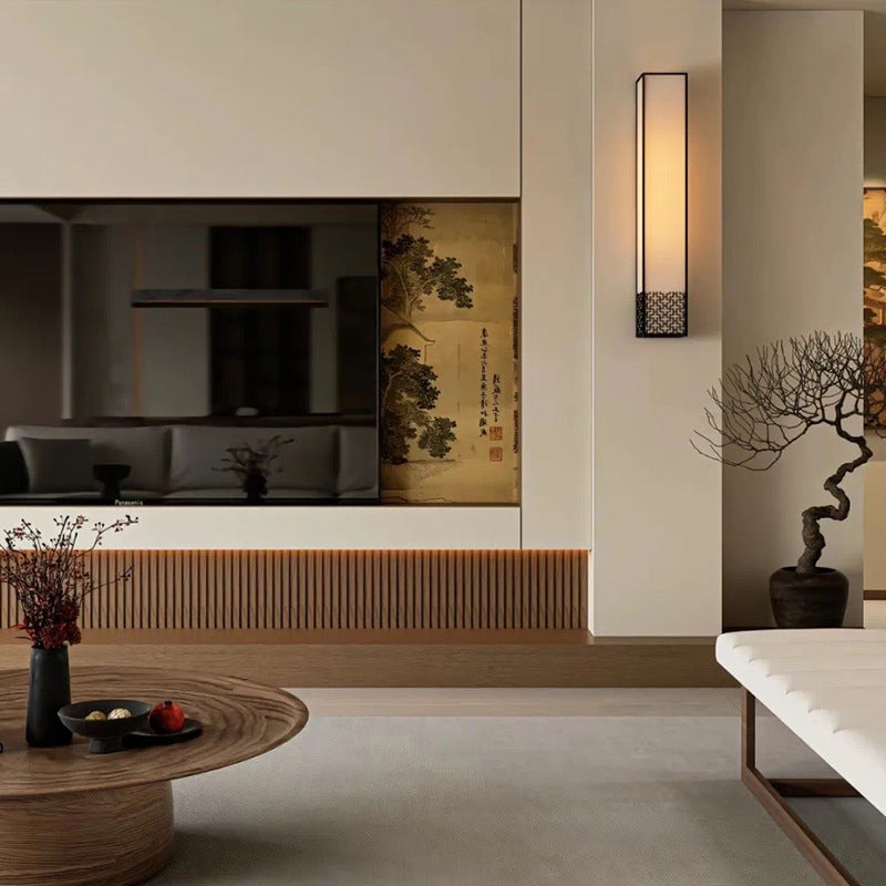 Elegant Geometric Wall Light Fixture