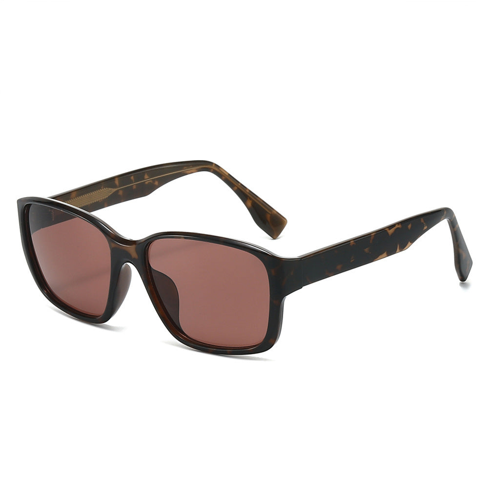 Women's sunglasses in a modern oversized style Stornfield