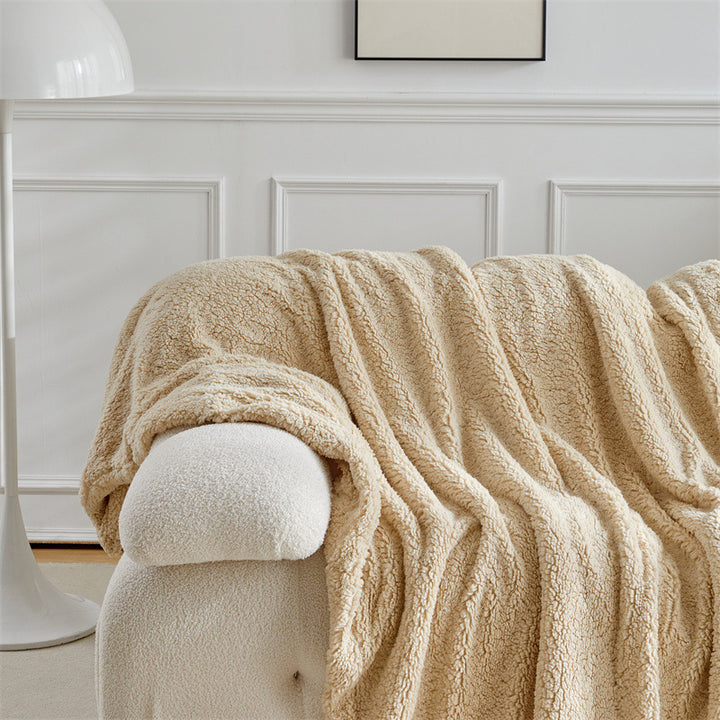 Luxurious Faux Fur Throw Blanket