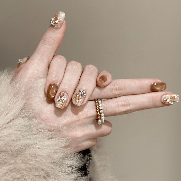 Elegant Artificial Nails with Luxurious 3D Details Stornfield