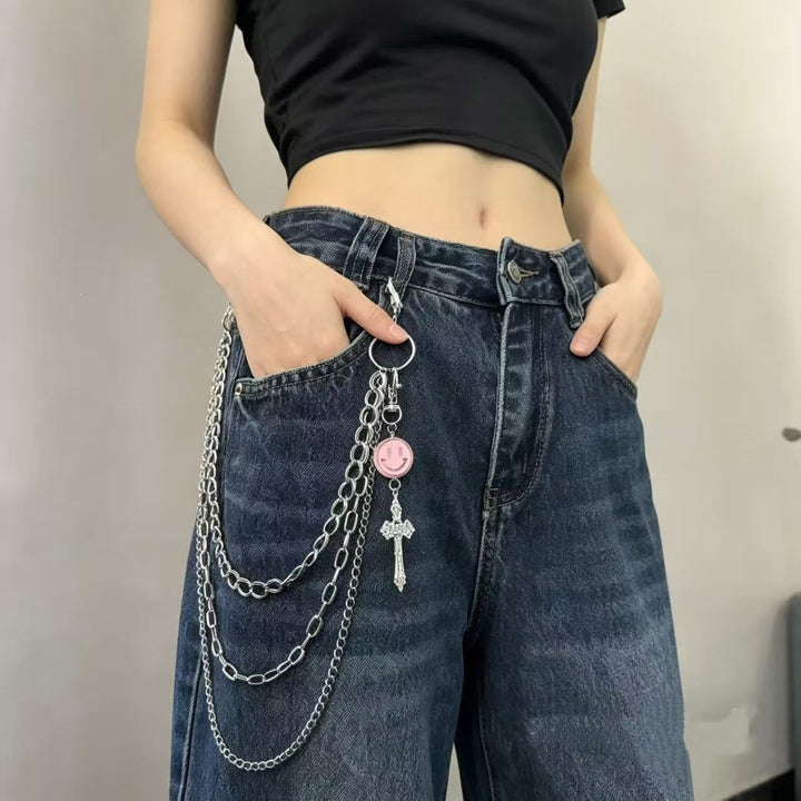 Fashionable chain belt with charm pendants Stornfield