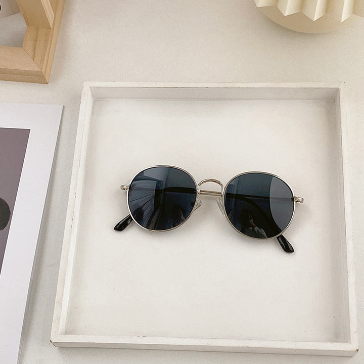 Fashion Round Sunglasses with Golden Frame Stornfield