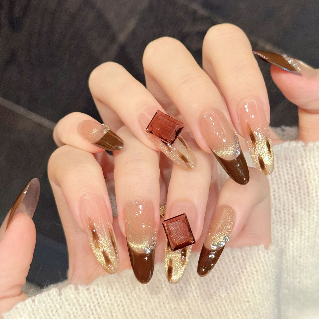 Decorative Press-On Nail Art Set with Artistic Ombre Design