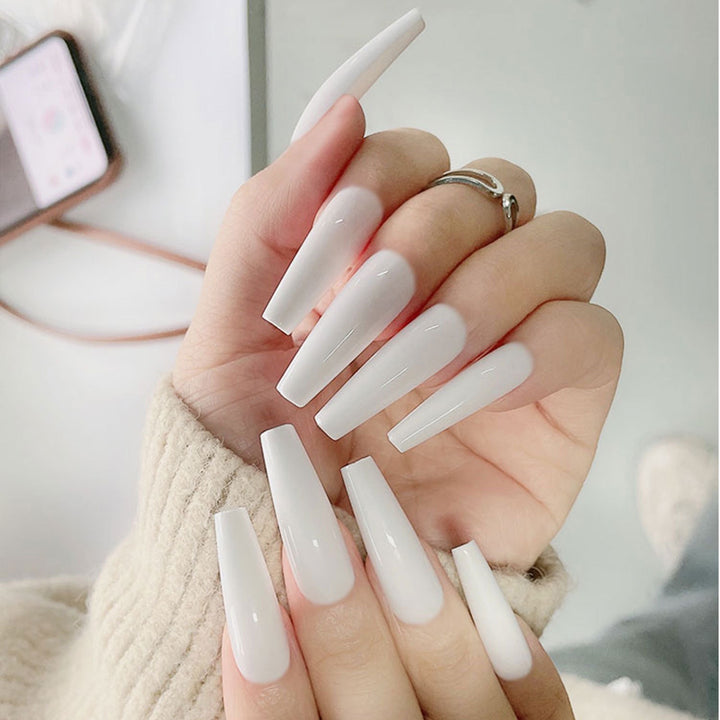 Artificial nail set with elegant tips and glossy finish Stornfield