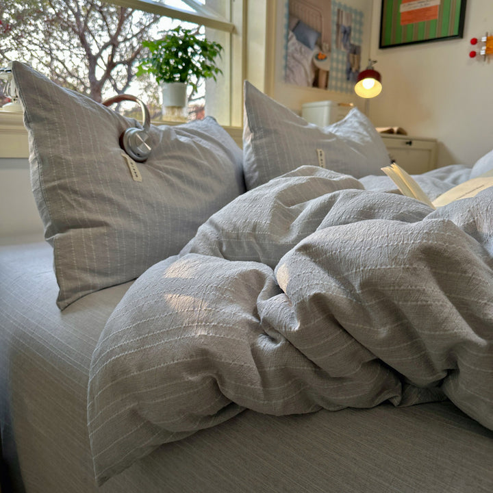 Elegant Textured Bedding Set