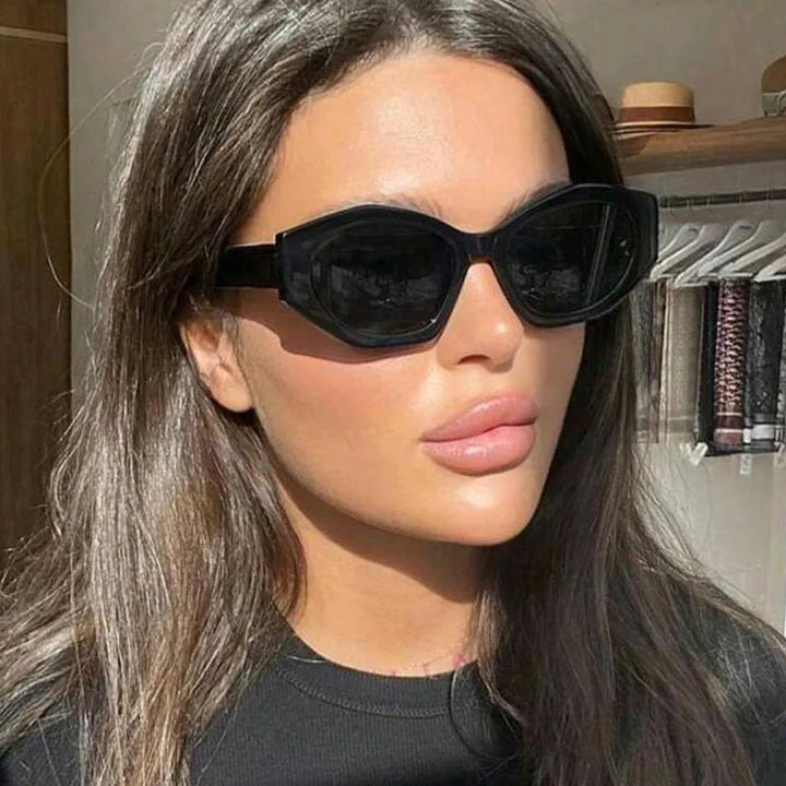 Women's geometric sunglasses with trendy, transparent frame Stornfield