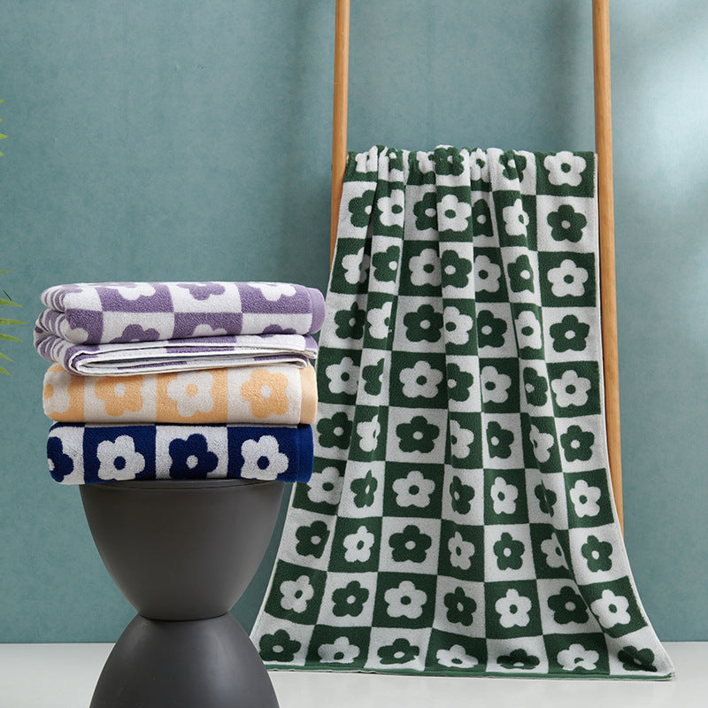 Women's Luxurious Terry Bath Towel with Floral Pattern Stornfield