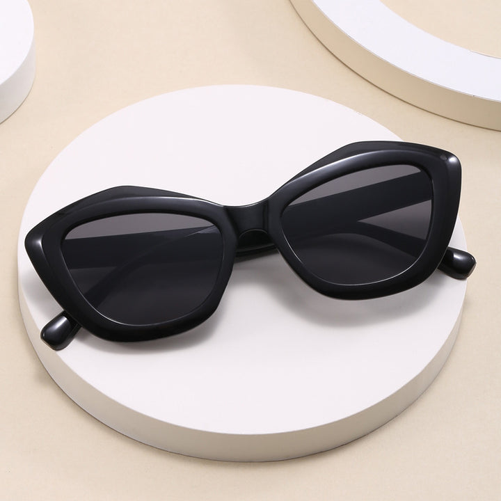 Ladies Cat-Eye Sunglasses with Stylish Leopard Pattern Stornfield