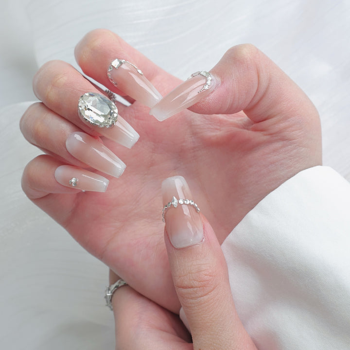 Decorative Press-On Nail Art Set with Floral Accents  1791773215