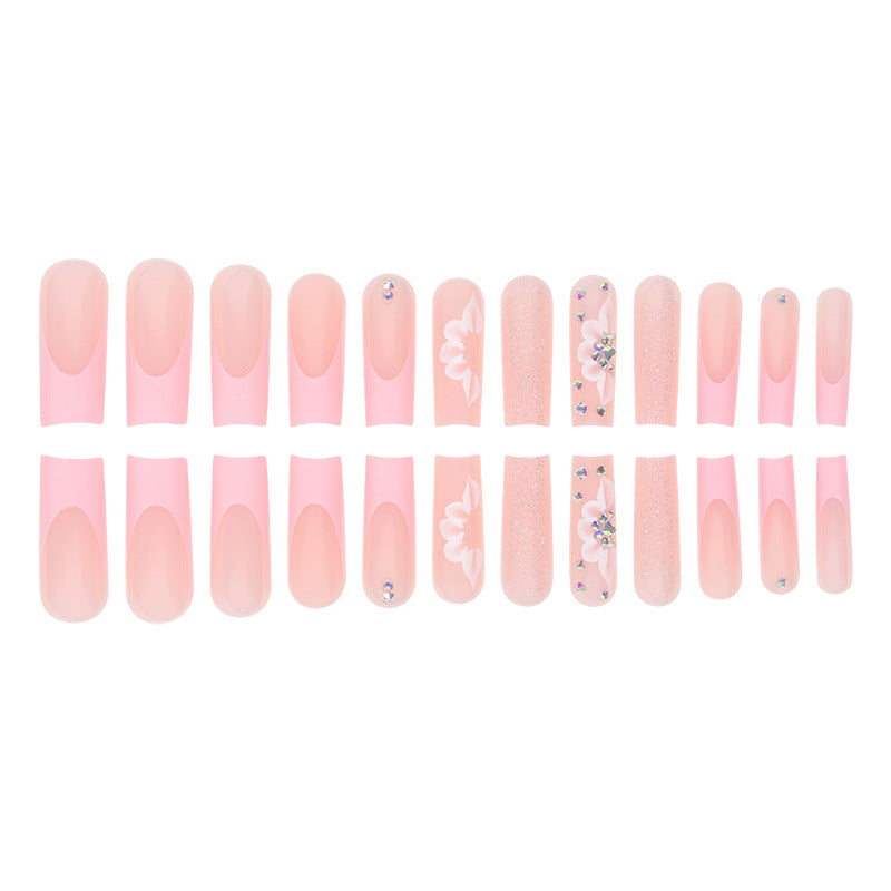 Glamorous Floral Press-On Nail Set Stornfield